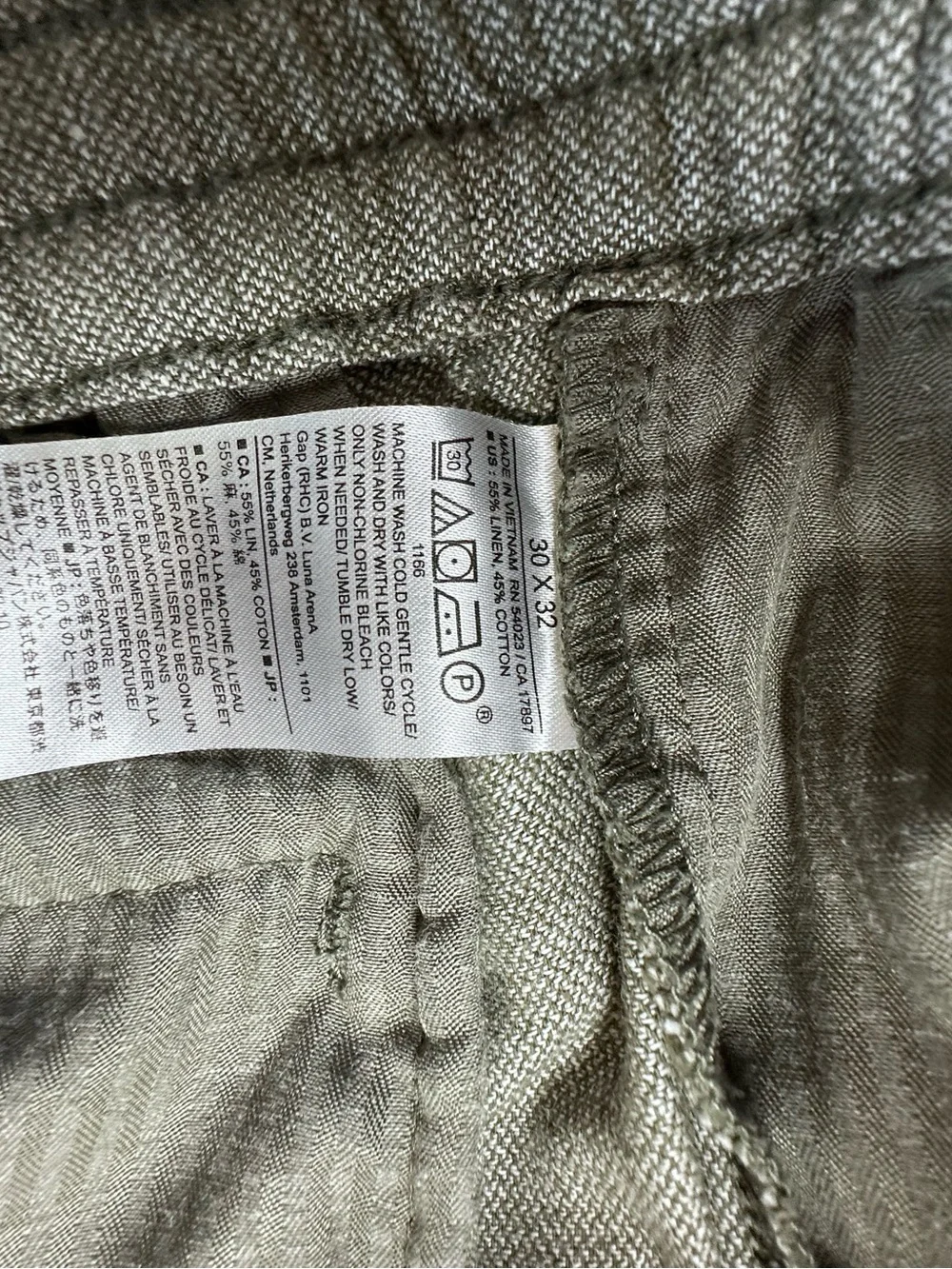 Banana Republic Men's Olive Green Casual Trousers-Athletic/Classic Straight Fit